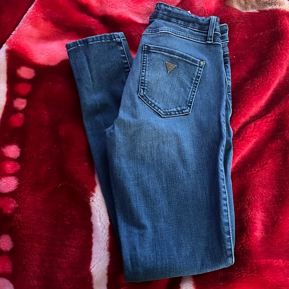 GUESS 1981 high rise skinny jeans